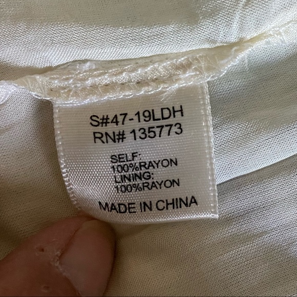 Olivaceous Floral 2 Tier Top NIP - Picture 9 of 9